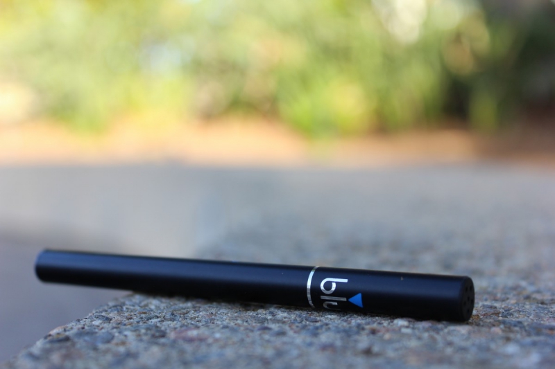 boutique-LA PENNE-min_e_cigarette_vaping_blu_cigs_blu_electronic_cigarette_tobacco_cigarette_smoke-637061